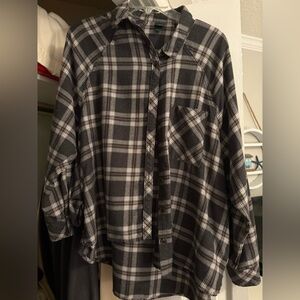 Wild Fable Navy and White Plaid Women’s flannel Shirt